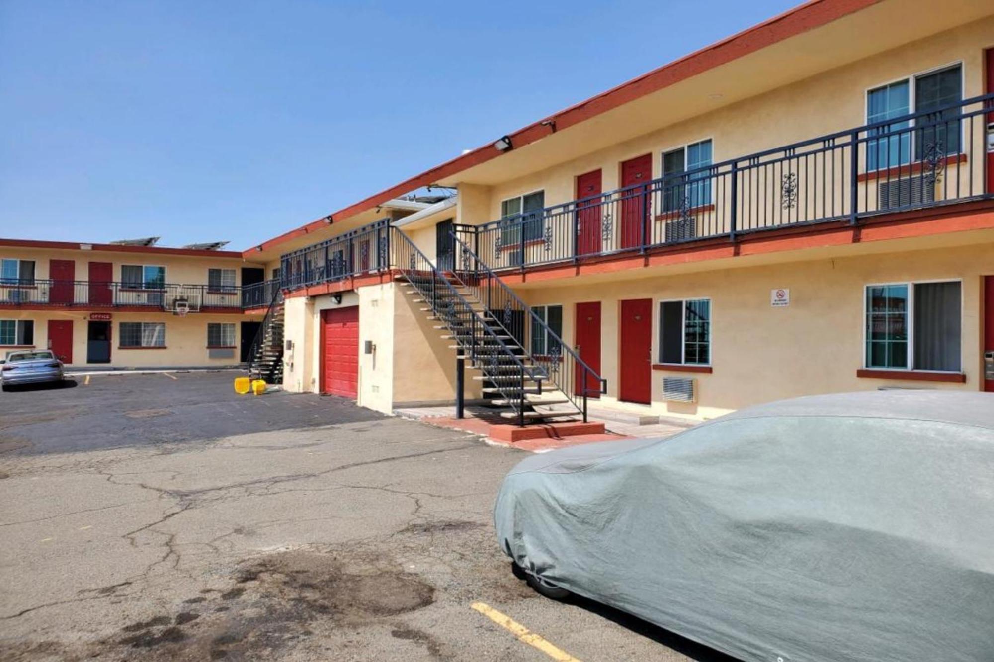 Premier Inn & Suites -Listing Partner Oakland Luaran gambar