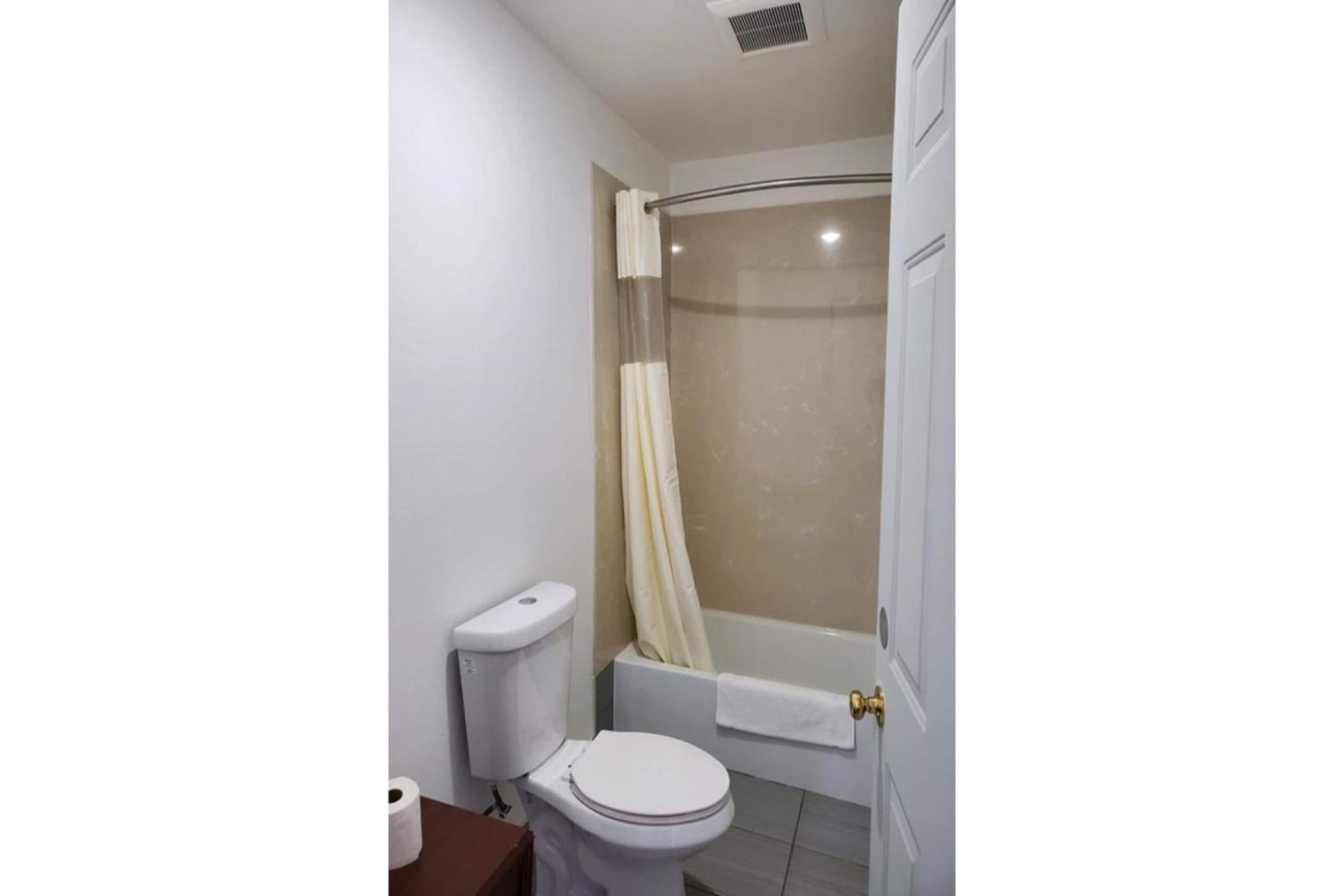 Premier Inn & Suites -Listing Partner Oakland Luaran gambar